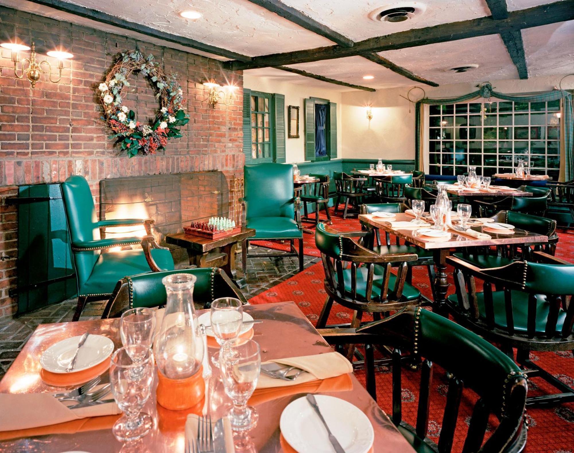 The Olde Mill Inn Basking Ridge Exteriér fotografie