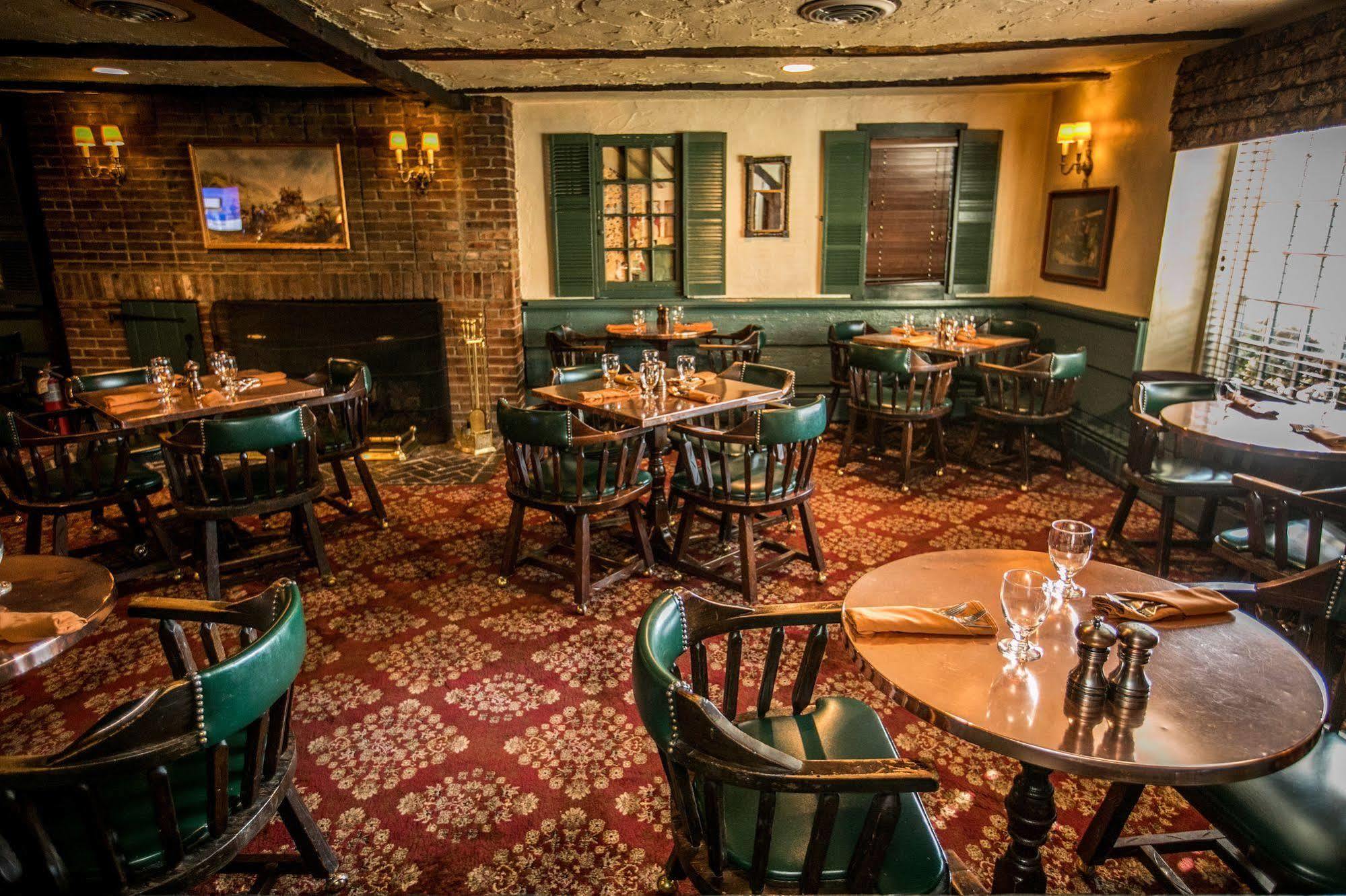 The Olde Mill Inn Basking Ridge Exteriér fotografie